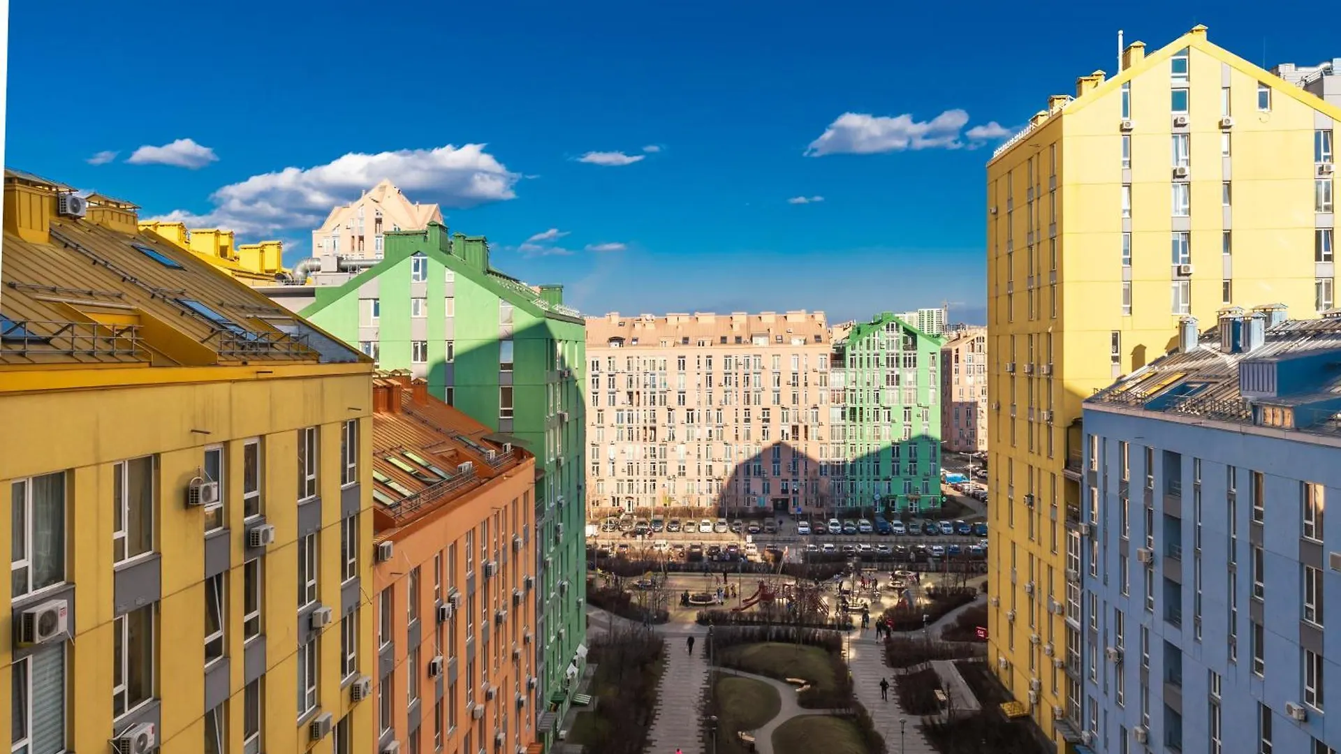 Apartment Lux Apartments, Kiev, Comfort Town